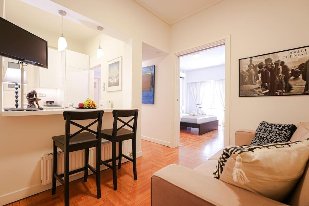 Syntagma Square, 60Sqm Dream Suite Athen Exterior foto