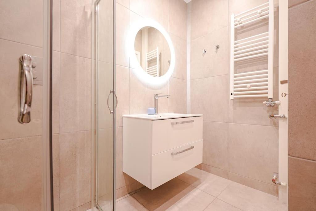 Syntagma Square, 60Sqm Dream Suite Athen Exterior foto