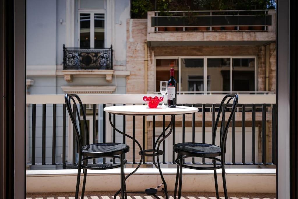 Syntagma Square, 60Sqm Dream Suite Athen Exterior foto