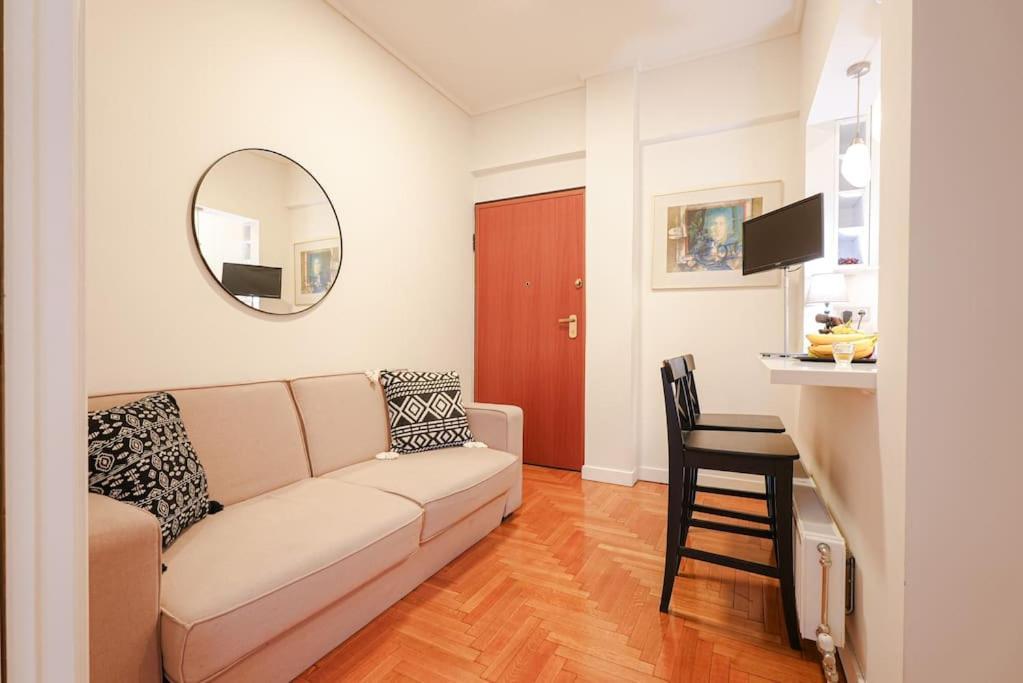 Syntagma Square, 60Sqm Dream Suite Athen Exterior foto