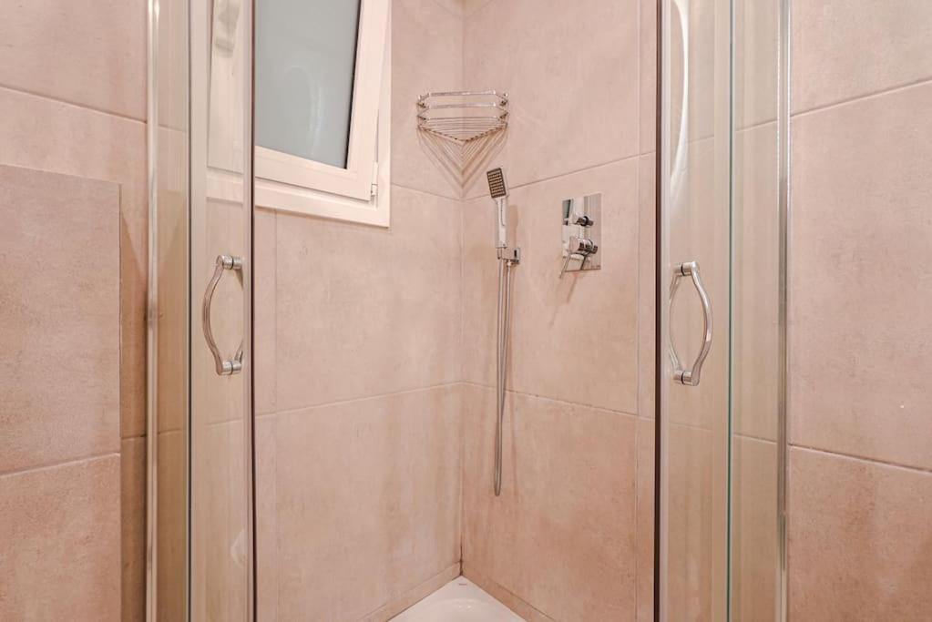 Syntagma Square, 60Sqm Dream Suite Athen Exterior foto